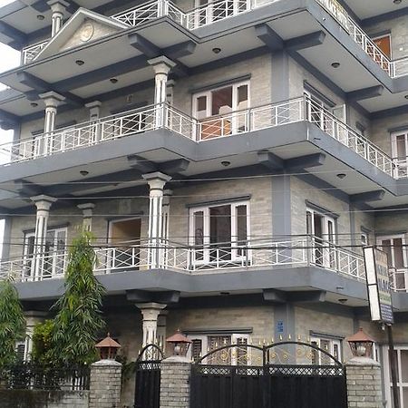 Pokhara Palace Hotel Bagian luar foto