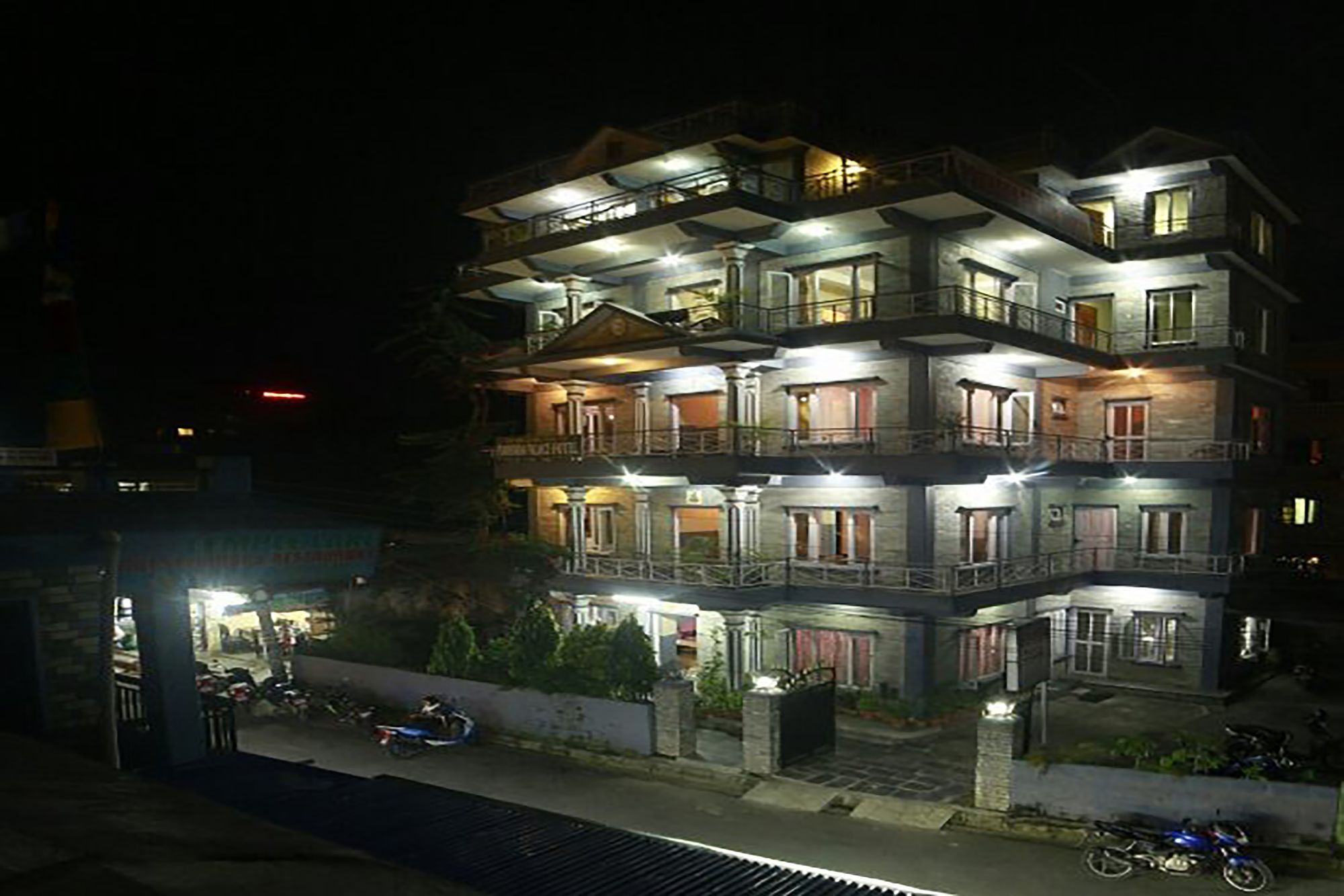 Pokhara Palace Hotel Bagian luar foto